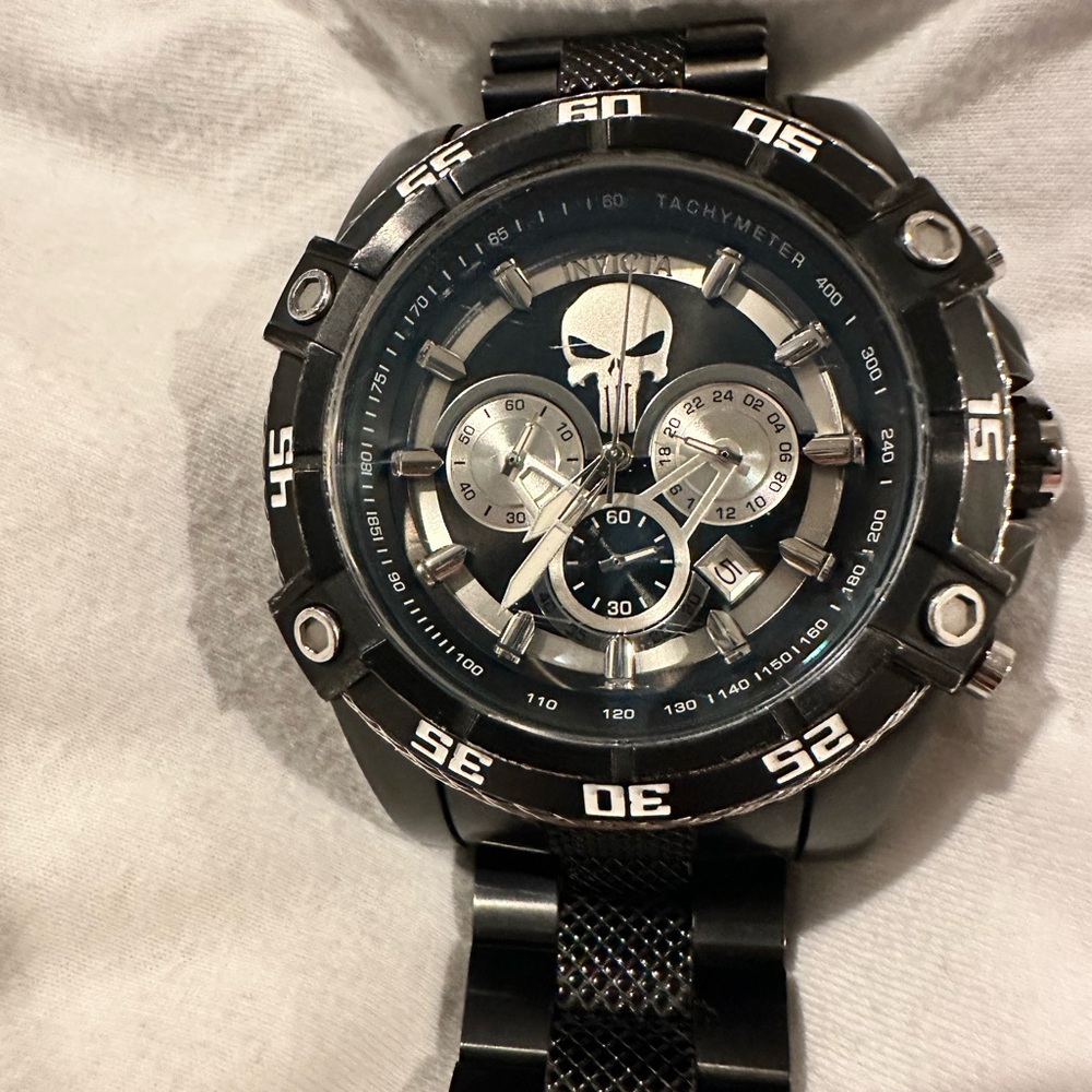 Invicta Punisher Marvel Limited Edition Black and Silver Watch #2697/4000.